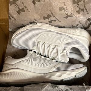 NEW Under Armour Charged Vantage 2